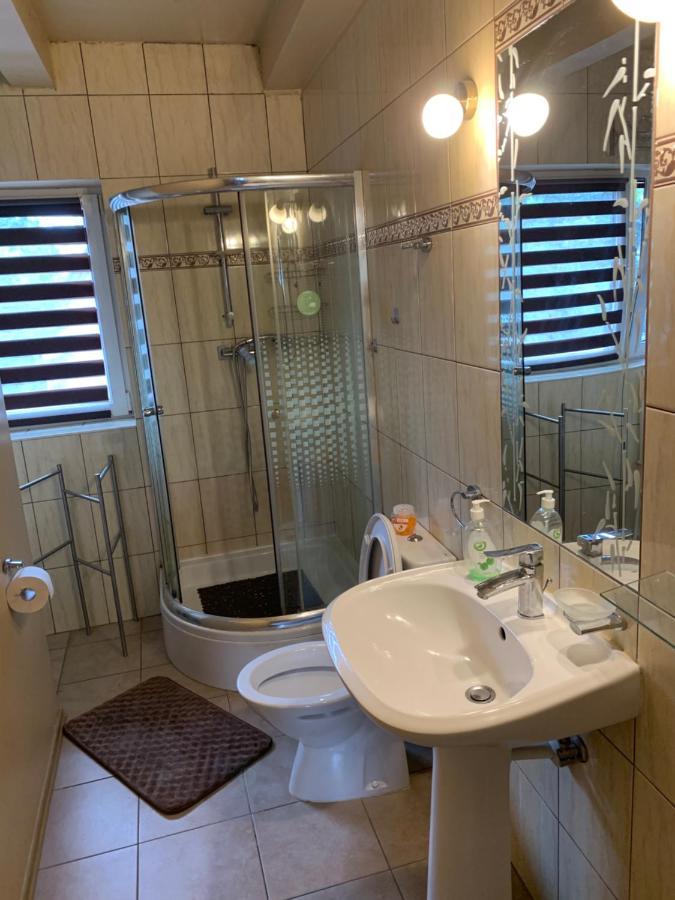 Kwatery Pracownicze Tolek Varsavia Esterno foto